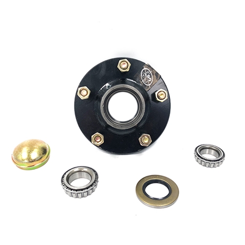5 Bolt, 5½ Bolt Circle, 4" Pilot Implement Hub with Parts - AG-H7195550-2ZHA