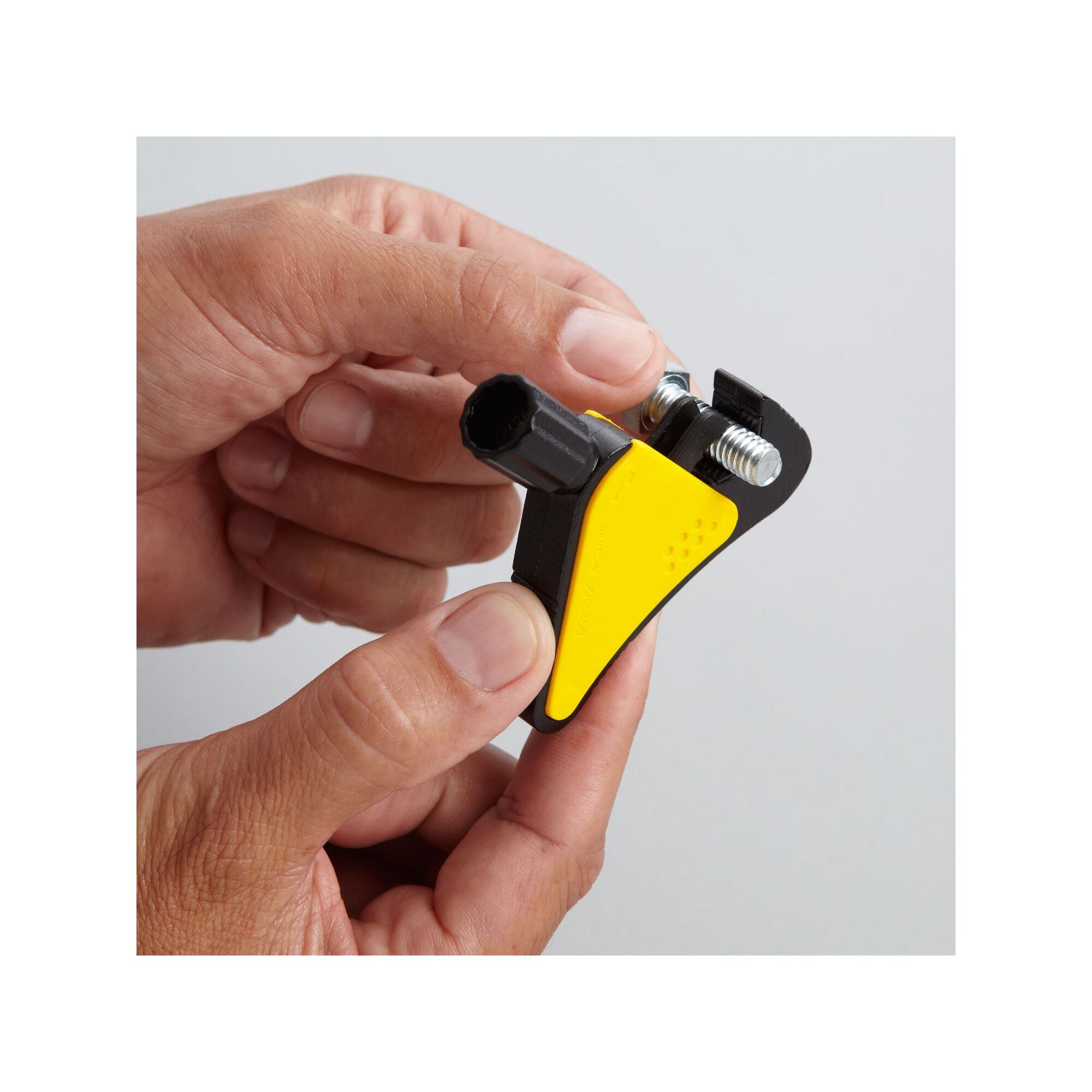 Universal External Thread Restorer 5/32" - 1/2"