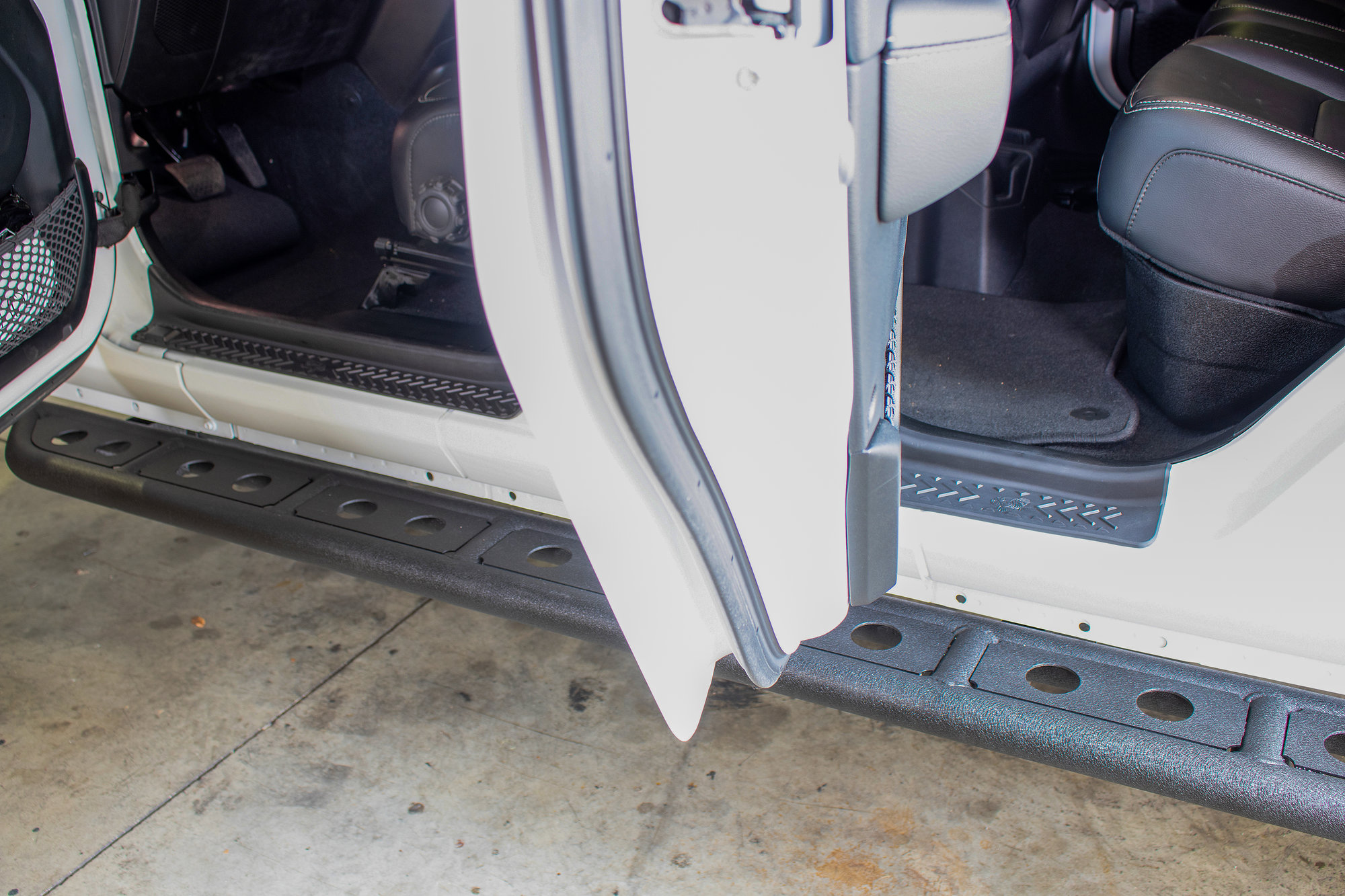 Fishbone Offroad FB15297 Entry Guards for 20-26 Jeep Gladiator JT