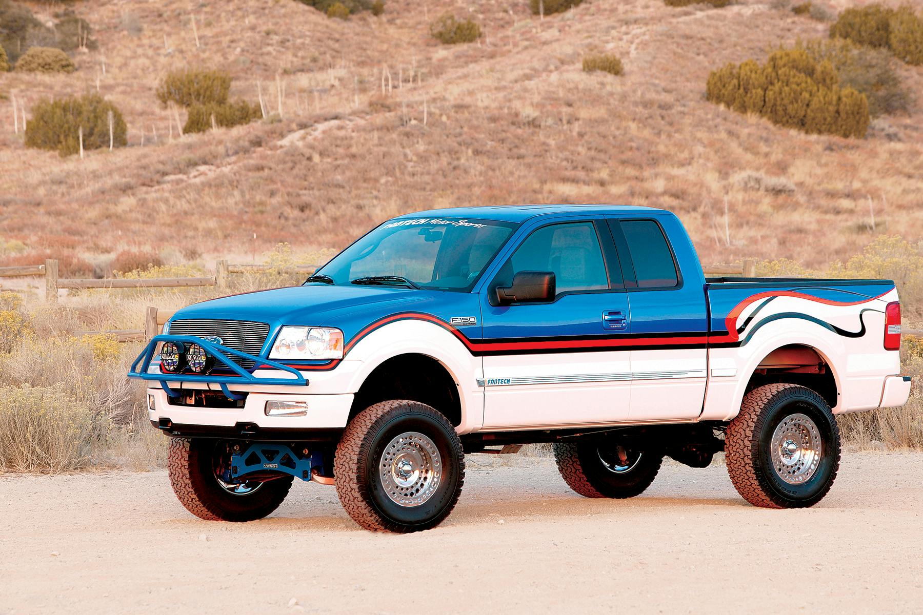 Fabtech K2003DL 6" Performance System with Dirt Logic Shocks