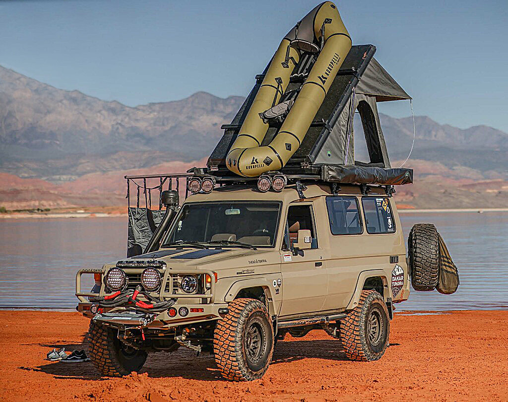 Overland Vehicle Systems 18099901 Mamba III Hard Shell Roof Top Tent