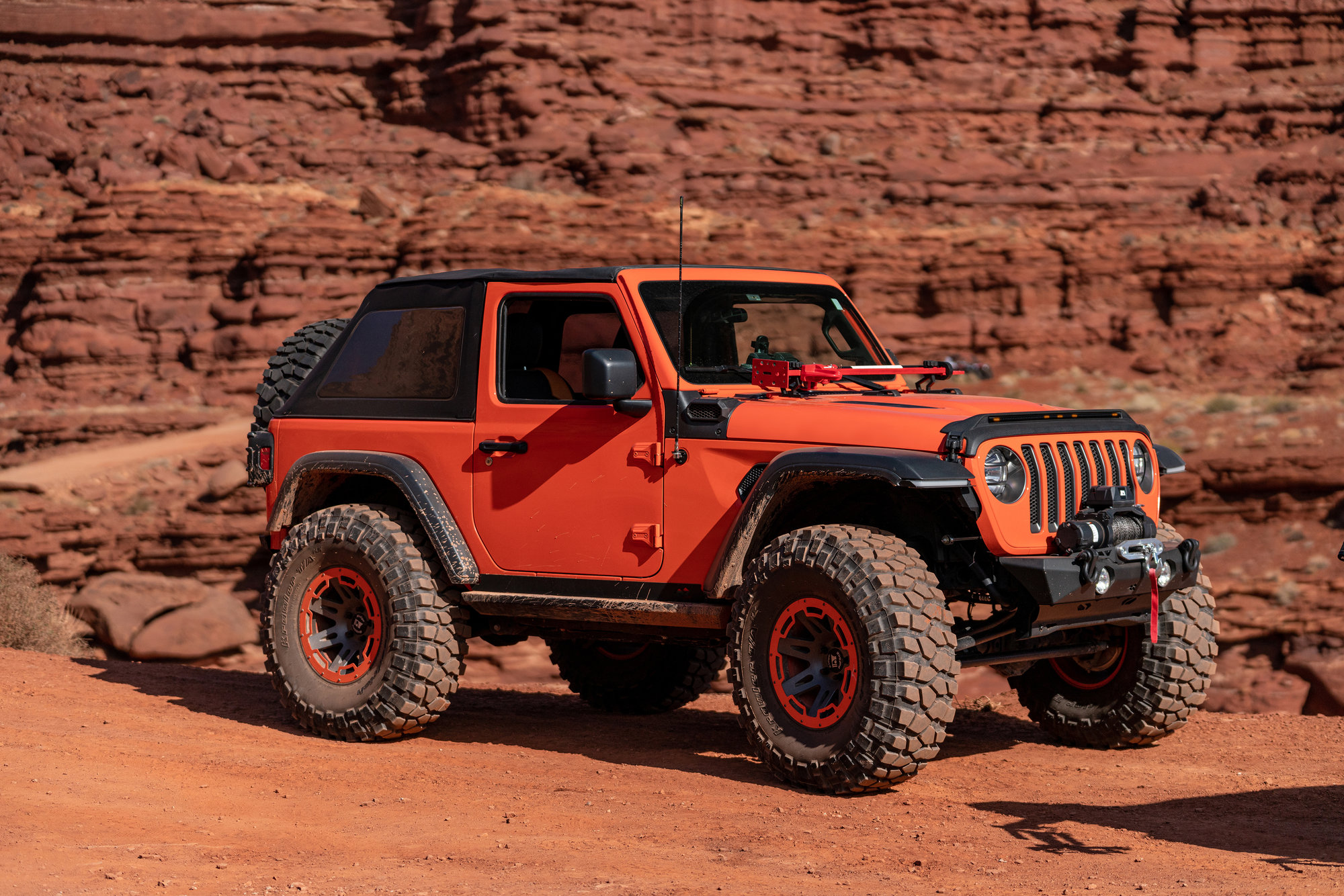 Rampage Products 139335 TrailView Fastback Soft top for 18-26 Jeep Wrangler JL