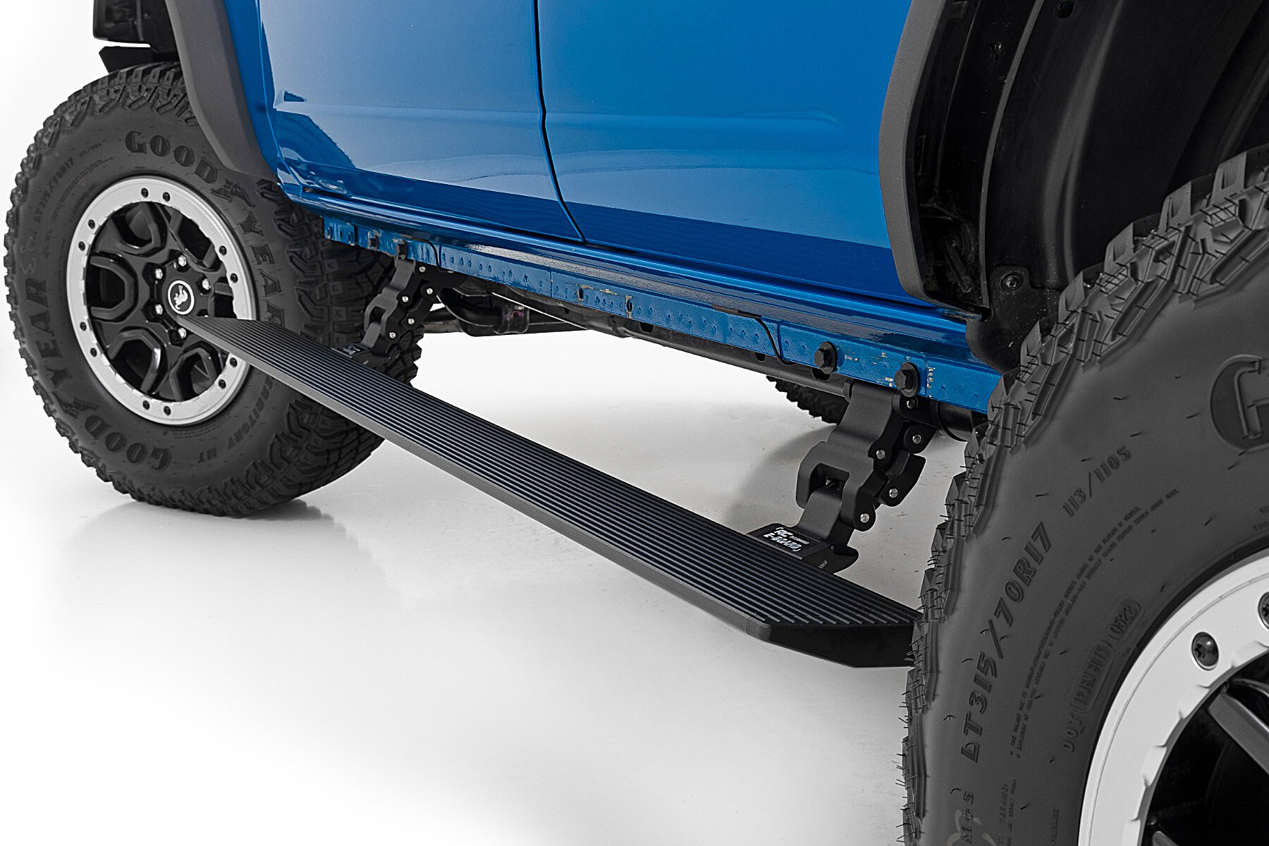 Rough Country PSR51330 Power Running Boards  for 21-26 Ford Bronco 4-Door