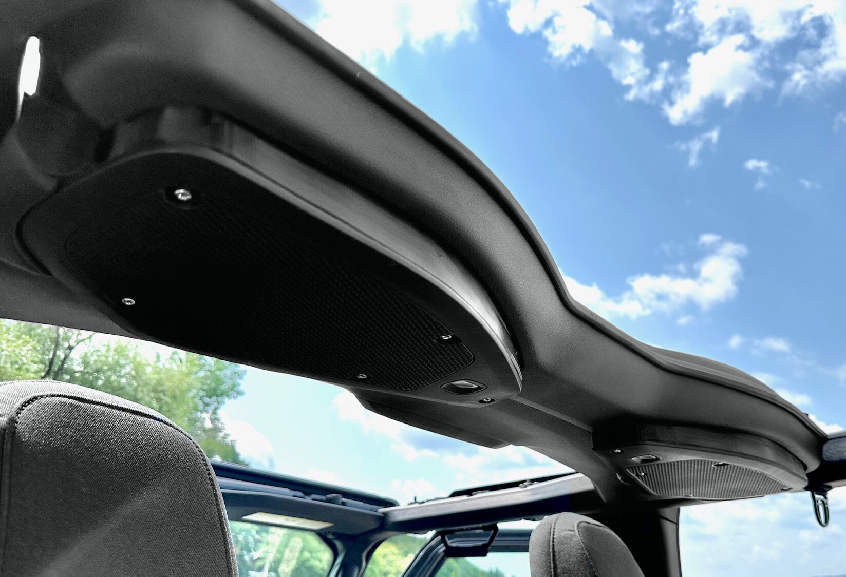 Quadratec JL-24KWR5.25 Kicker Overhead Sound Bar Speaker Upgrade Kit for 24-25 Jeep Wrangler JL