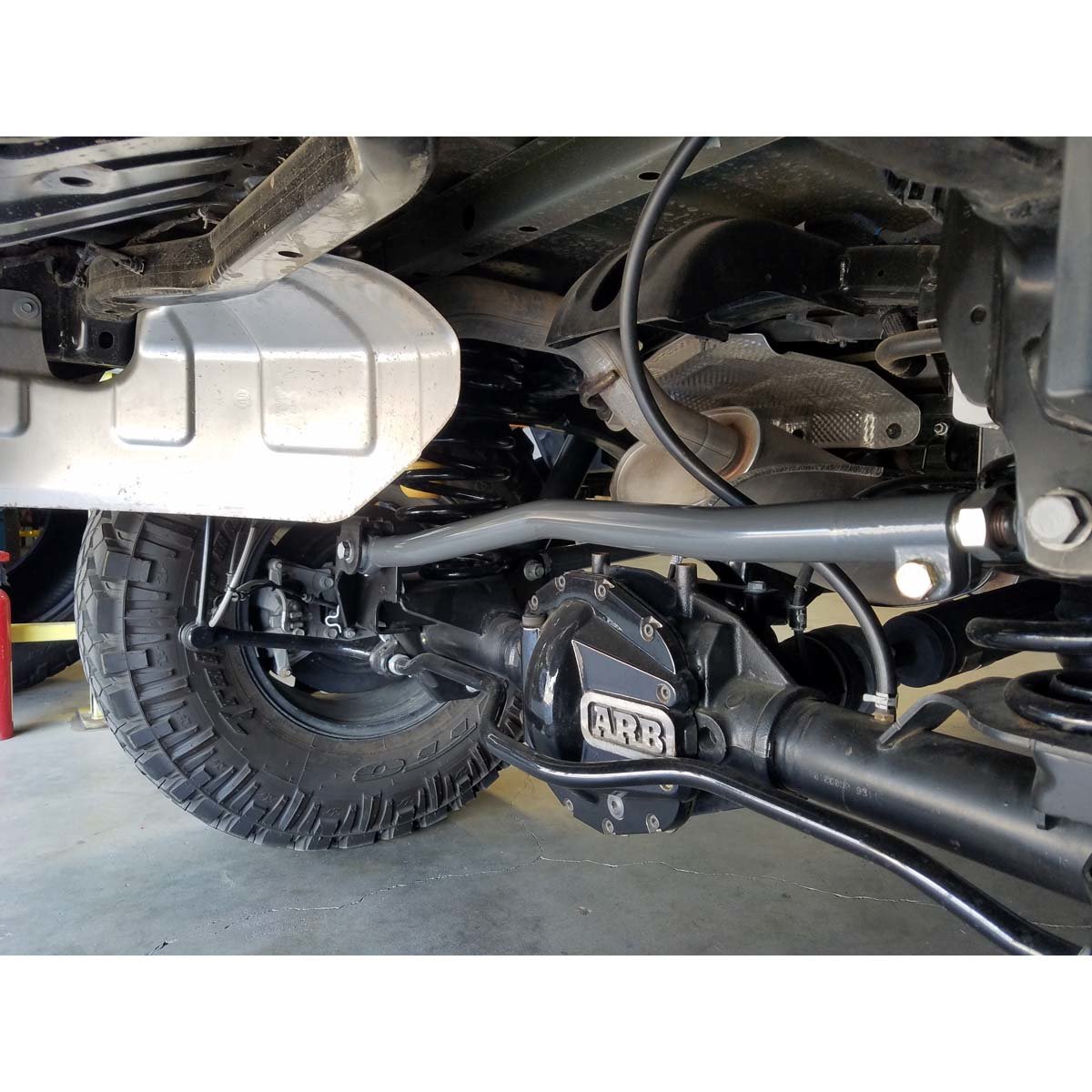 Synergy Manufacturing 8881-01 Rear Adjustable Track Bar for 20-26 Jeep Gladiator JT